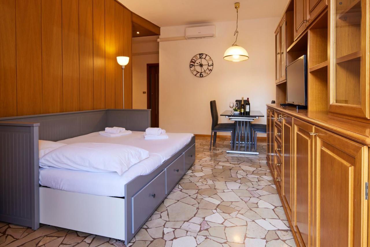Appartement L'Antico Casolare - Vicino M3 E Fondazione Prada à Milan Extérieur photo